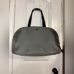 Lululemon Large Duffel Tote Bag Gray Travel Gym Work Carryall